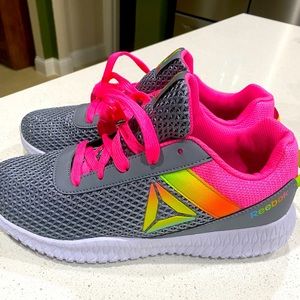 NEW!!! Reebok Flexagon Trainers Youth Girls 7 or Womens 8.5